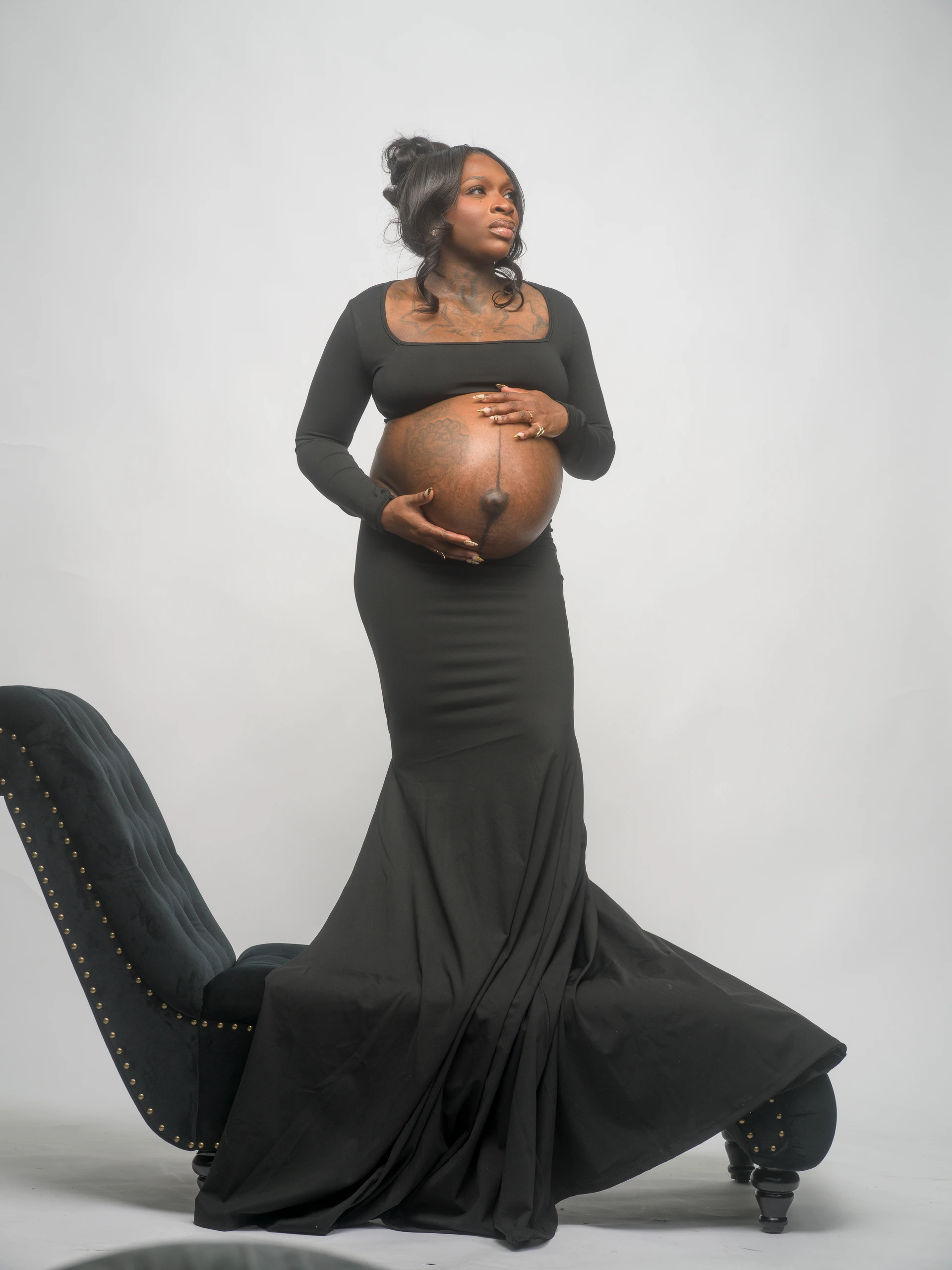 glowing fine-art maternity portrait before editing by Motiontography